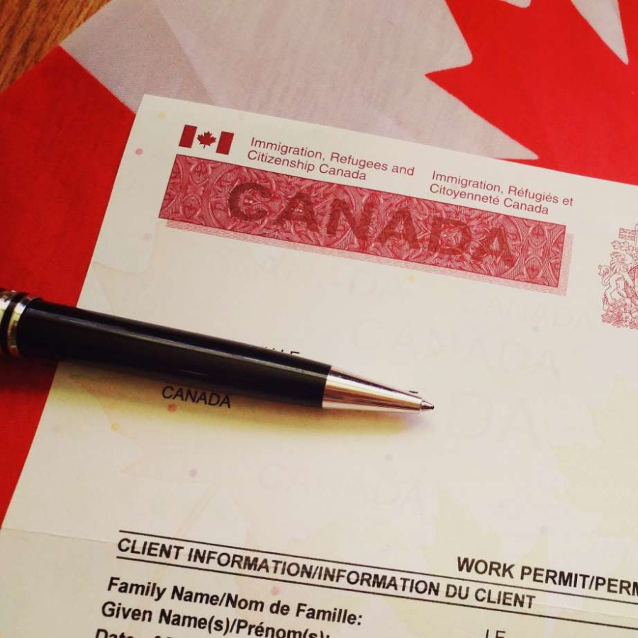 Gia hạn giấy phép du học, xin phép chuyển đổi visa du hạn thành visa tạm trú hay đăng ký giấy phép làm việc tạm thời là 3 phương án giúp du học sinh gia hạn giấy phép du học Canada sau tốt nghiệp được nhiều người lựa chọn