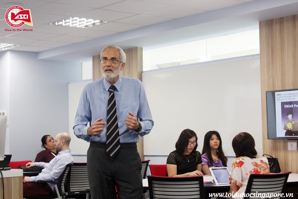 Dr. George Jacobs - Learning Advisor, Đại học James Cook, Singapore